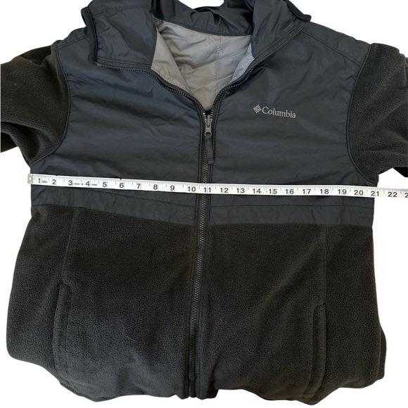 Columbia Gray and Black Jacket Reversible size L - Picture 3 of 5